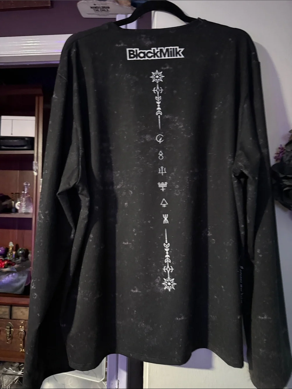 Fleurs of evil long sleeve oversized boyfriend tee. L /blk